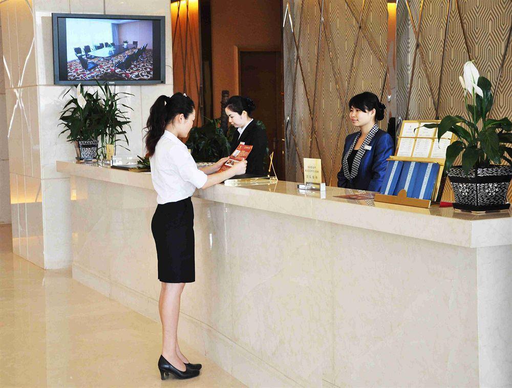 New Cozy Harbour Hotel Нанинг Екстериор снимка