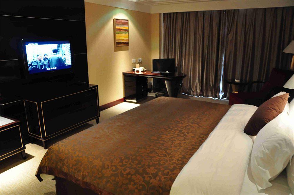 New Cozy Harbour Hotel Нанинг Екстериор снимка