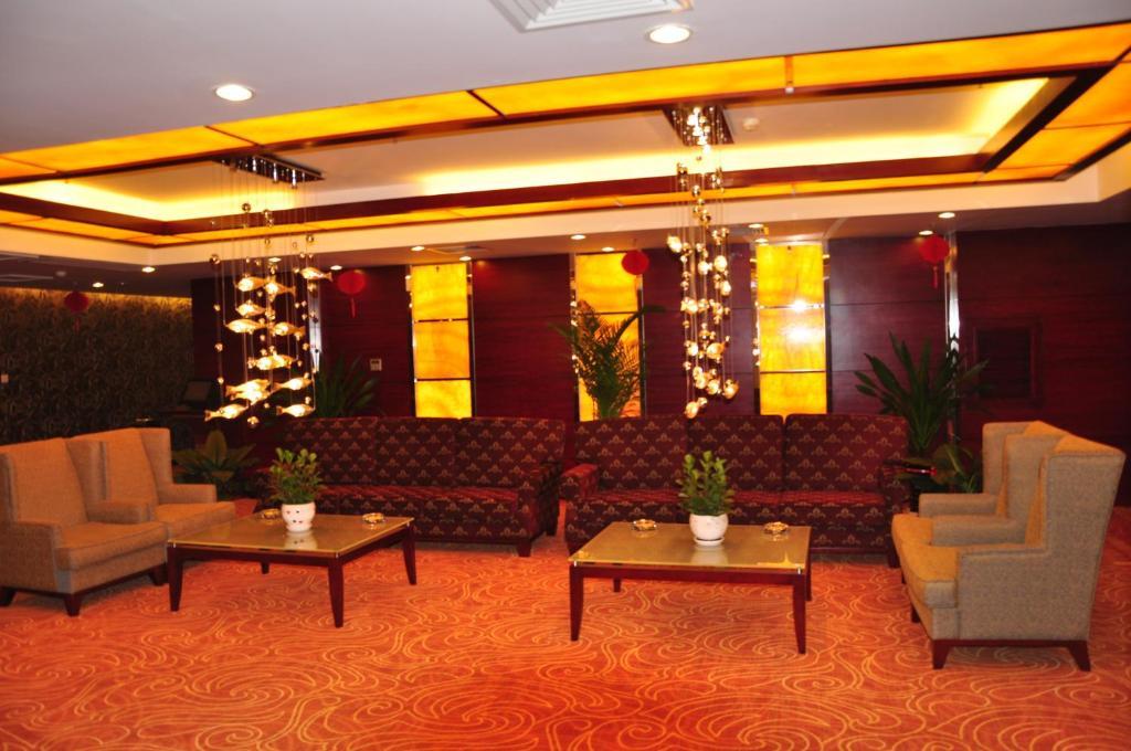 New Cozy Harbour Hotel Нанинг Екстериор снимка